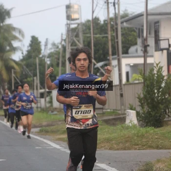 Runner Photo 3554970