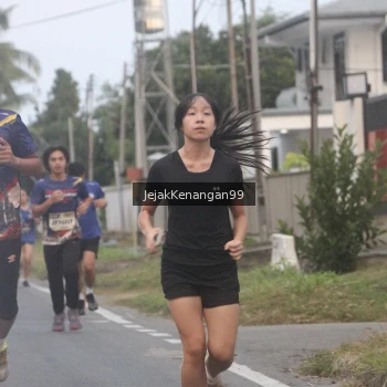 Runner Photo 3555091