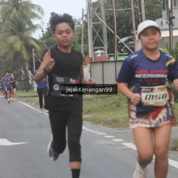Runner Photo 3555116