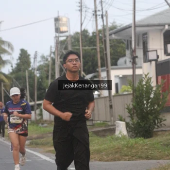 Runner Photo 3555245
