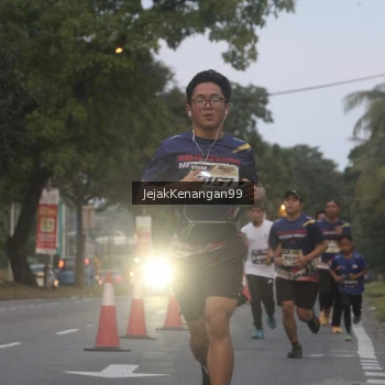 Runner Photo 3555269