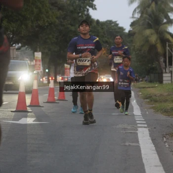 Runner Photo 3555284