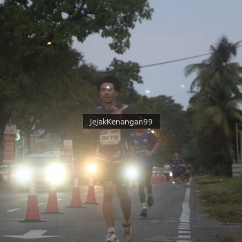 Runner Photo 3555308
