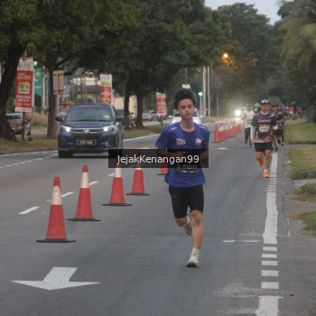 Runner Photo 3555314