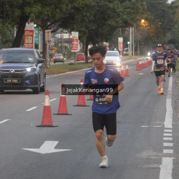 Runner Photo 3555317