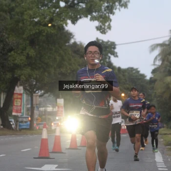 Runner Photo 3555335