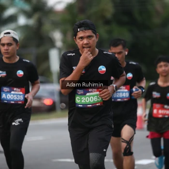 Runner Photo 3555550