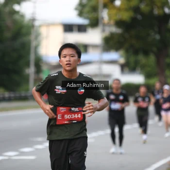 Runner Photo 3555938