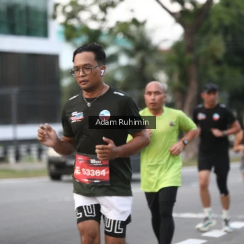 Runner Photo 3556165