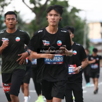 Runner Photo 3556222