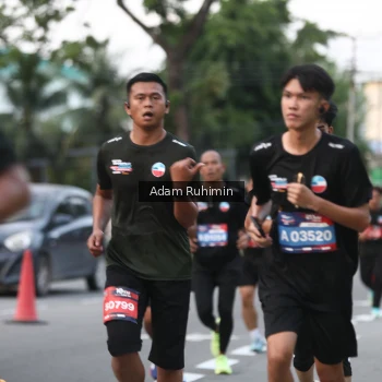 Runner Photo 3556223