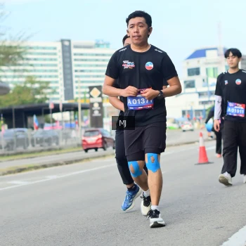 Runner Photo 3556309