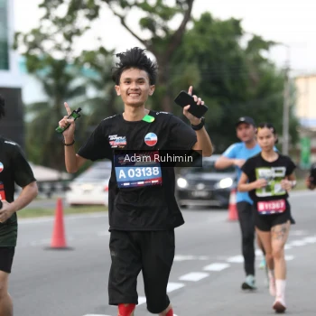 Runner Photo 3556334