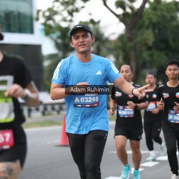 Runner Photo 3556335