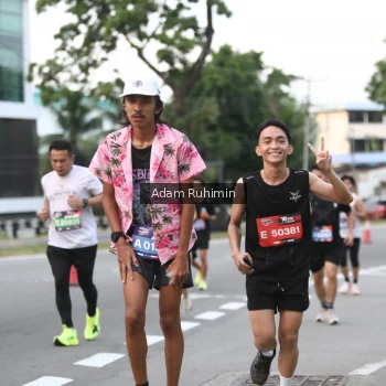 Runner Photo 3556398