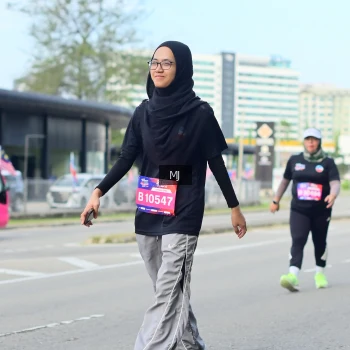 Runner Photo 3556470