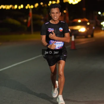 Runner Photo 3556713