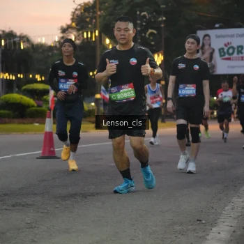 Runner Photo 3556925