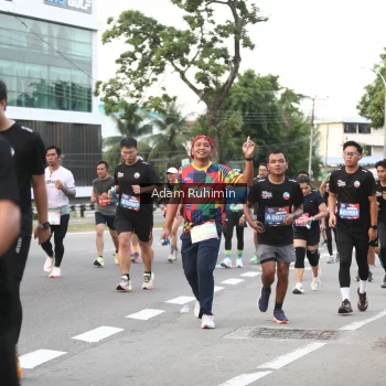 Runner Photo 3556998