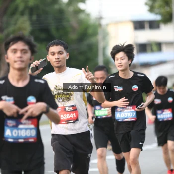 Runner Photo 3557213
