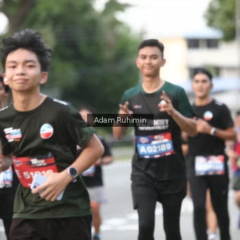 Runner Photo 3557601
