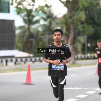 Runner Photo 3557973