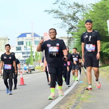 Runner Photo 3558240
