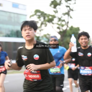 Runner Photo 3558379