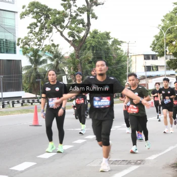 Runner Photo 3558411