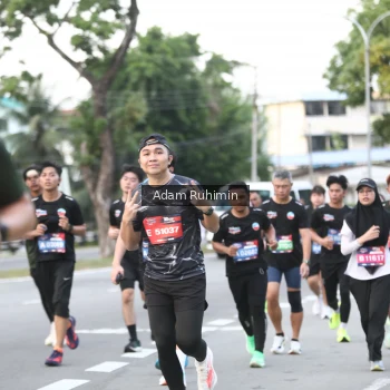 Runner Photo 3558690