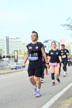 Runner Photo 3558865