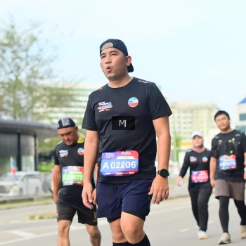 Runner Photo 3559373