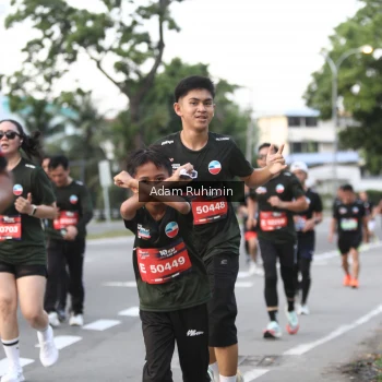 Runner Photo 3559435