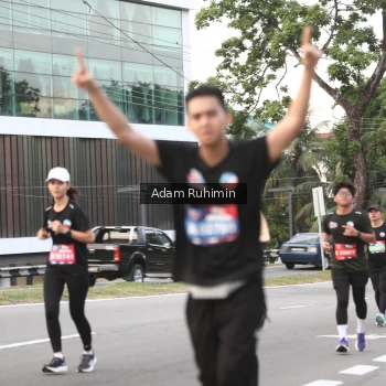 Runner Photo 3559656