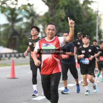 Runner Photo 3559699