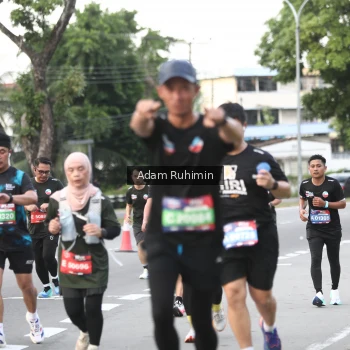 Runner Photo 3560025
