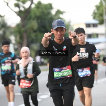 Runner Photo 3560038