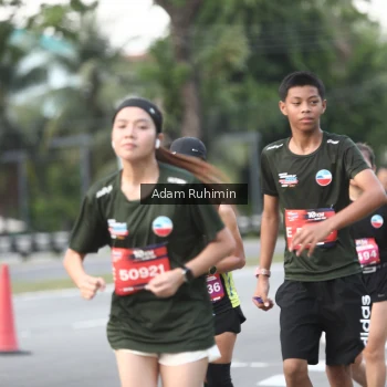 Runner Photo 3560195