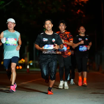 Runner Photo 3560597