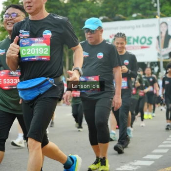 Runner Photo 3560692