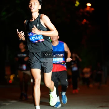 Runner Photo 3560847
