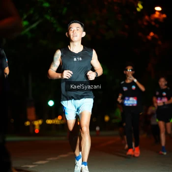 Runner Photo 3560875