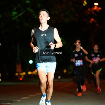 Runner Photo 3560905
