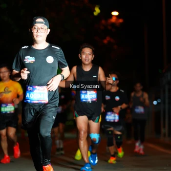 Runner Photo 3561046