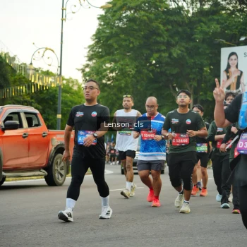 Runner Photo 3561276