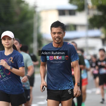 Runner Photo 3561335