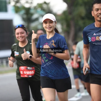 Runner Photo 3561365