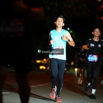 Runner Photo 3561511