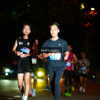 Runner Photo 3561572