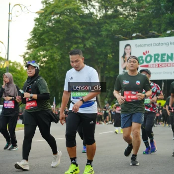 Runner Photo 3561587